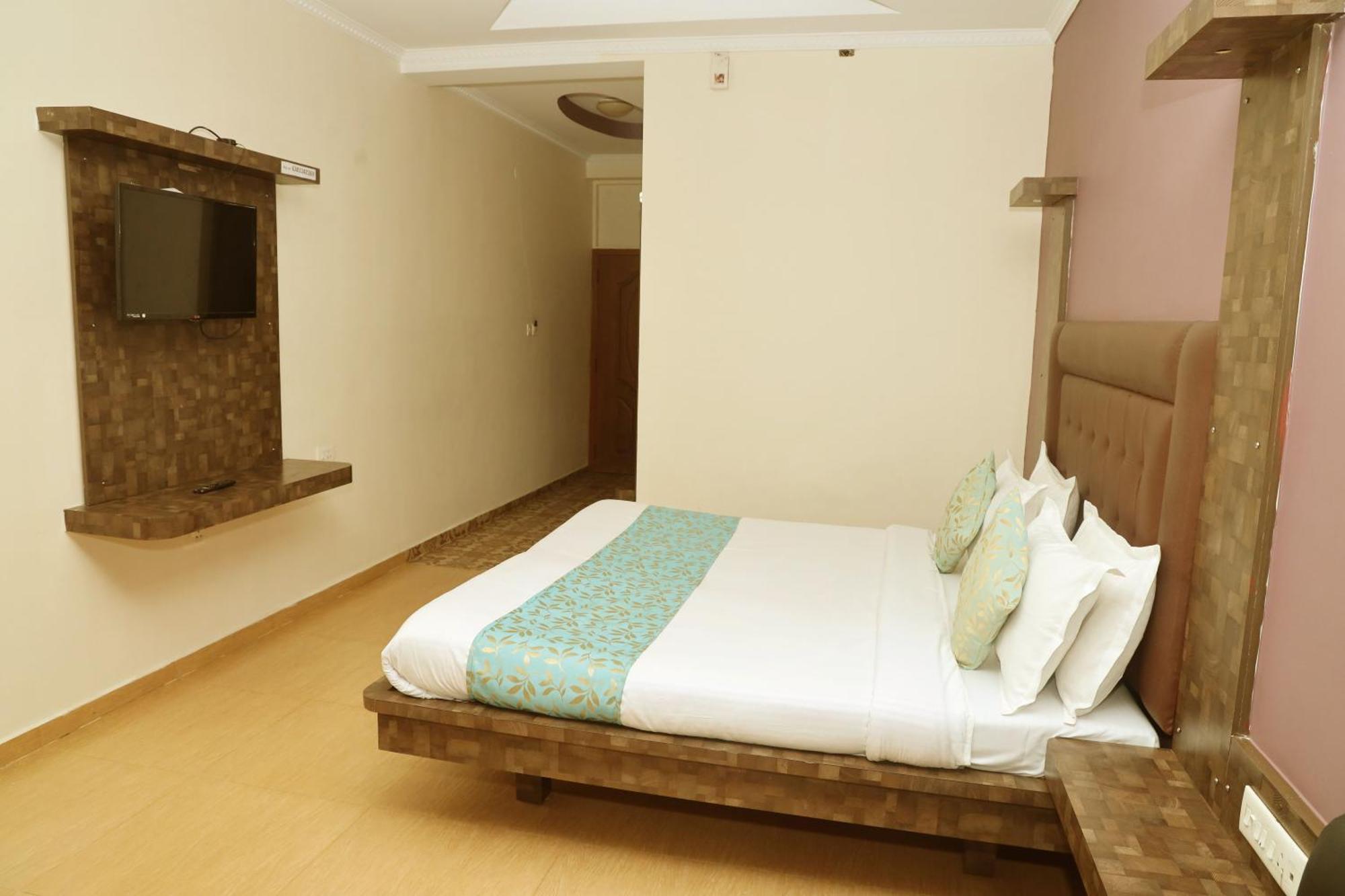 Divi Heritage Inn Ooty Exteriör bild